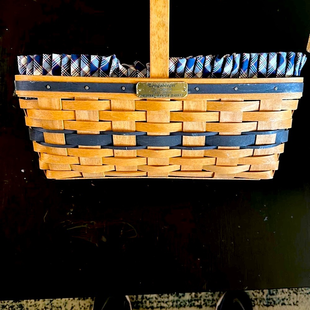 Longaberger J.W. Collection 1993 Easter Basket